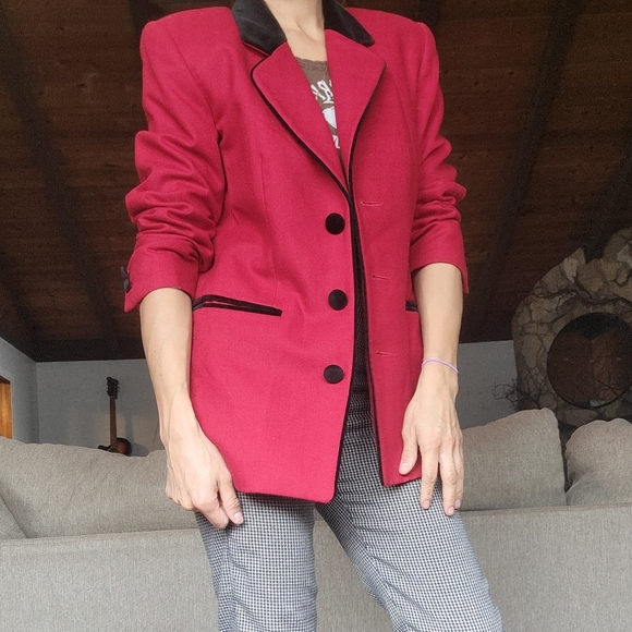 Vintage Wool Coat | Size 4 - Picture 2 of 12